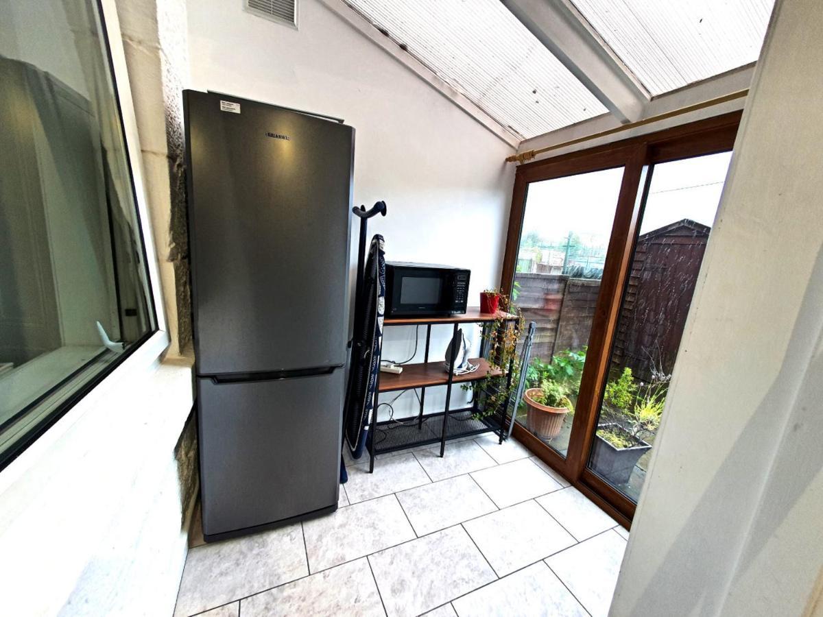 Dumbarton Castle Way Apartment Exterior photo